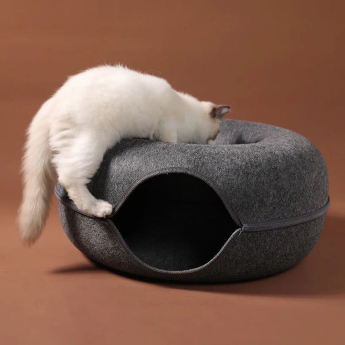 HappySnout Donut Bed